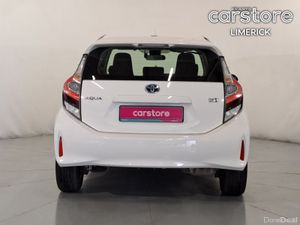 Toyota Aqua 1.5 - Image 4