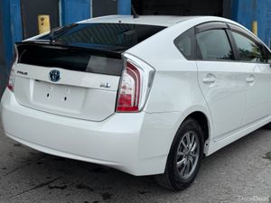2015 TOYOTA PRIUS HYBRID AUTO/ Apple car play - Image 4