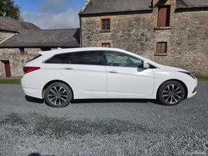 Hyundai i40 1.7 diesel ( new NCT today )) auto - Image 4