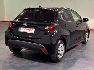 Toyota Yaris ONLY 50KM! 1.0L PETROL AUTOMATIC - RE - Image 4