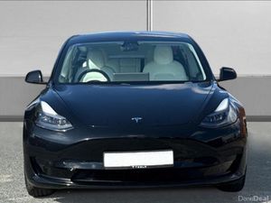 Tesla Model 3 White Interior - Image 4