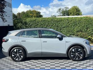 Volkswagen ID.4 PRO 77KWH // DUAL ZONE CLIMATE CON - Image 2