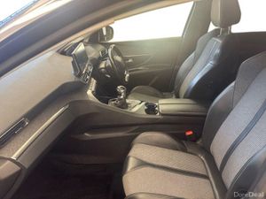 Peugeot 5008 1.5HDI ALLURE *FLASH SALE* €90 PER WE - Image 3