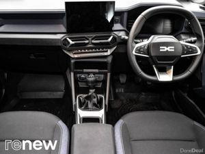 Dacia Duster TCe 130 4x4 Expression - Image 3
