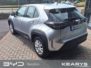 Toyota Yaris Cross Hybrid Luna 1.5 Petrol/Electric - Image 2
