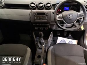 Dacia Duster 1.5 Blue dCi 115 Essential €45.86 PW - Image 3