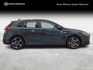 Hyundai i30 NLINE PETROL 5DR - Image 3