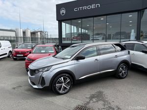 Peugeot 5008 ALLURE 1.5 BLUE HDI 130 BHP // HIGH S - Image 3
