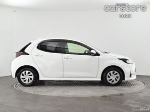 Toyota Yaris 1.5 - Image 2