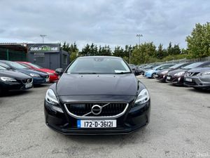 VOLVO V40 2017 2.0, DIESEL D4 - Image 2