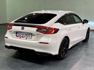 Honda Civic HYBRID 2.0L PETROL AUTOMATIC - ADAPTIV - Image 4