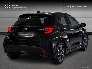 Toyota Yaris LUNA SPORT 4DR AUTO - Image 2