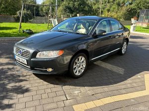 2010 Volvo S80 low miles one owner - Image 2