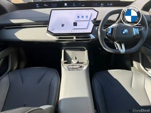 BMW iX3 50 xDrive - Image 4