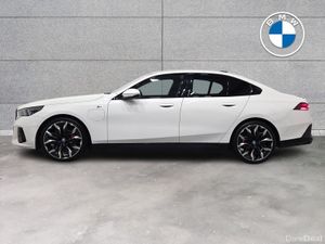 BMW 5-Series 550e xDrive M Sport Pro Saloon - Image 4