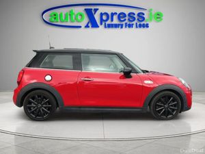 Mini Cooper D 2.0 Automatic, Reversing camera - Image 4