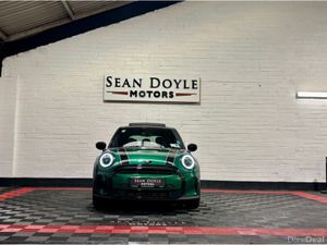 Mini Cooper 2022 (222) 1.5 Petrol Automatic PAN RO - Image 2