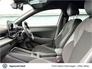 Volkswagen T-Roc R-LINE MARKET INTRO AUTO 1.5TSI 1 - Image 4