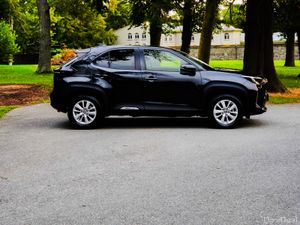 2021 Toyota Yaris Cross 1.8 Petrol Hybrid Auto - Image 4