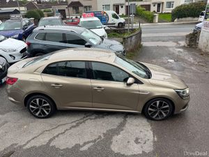Renault Megane high spec low mileage - Image 2