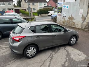 Nissan Pulsar petrol Automatic. - Image 4