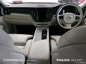 Volvo XC60 T6 AWD PHEV Plus Dark - Image 4