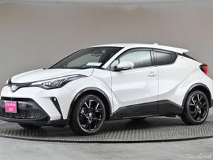 Toyota C-HR 1.8 HYBRID **HALF LEATHER**360 PAN CAM - Image 4