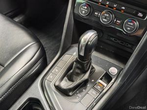 Volkswagen Tiguan 1.4 TSI Automatic, 360 Camera - Image 2