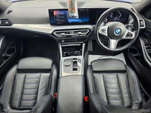 23 BMW 330E M SPORT TOURING X DRIVE LCI - Image 4