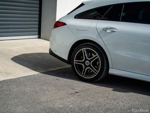 Mercedes-Benz CLA CLA 250 E AMG LINE PREMIUM - Image 3
