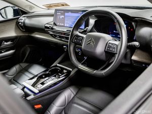 Citroen C5 X Flair 1.6 PHEV Auto 225HP - Image 2
