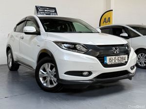 2015 Honda vezel(HRV)1.5 Hybrid automatic,CarPlay - Image 3
