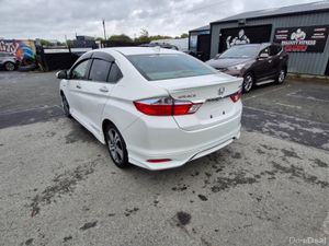 2015 Honda Grace 1.5L Hybrid with Full body kit - Image 3