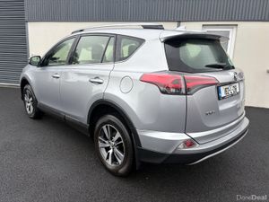 182 Toyota Rav 4 Luna Sport 2.0 D4D - Image 3