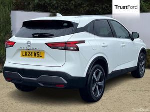 Nissan Qashqai 1.3 DiG-T MH N-Connecta [Glass Roof - Image 4