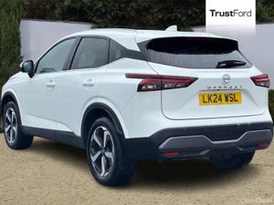 Nissan Qashqai 1.3 DiG-T MH N-Connecta [Glass Roof - Image 2