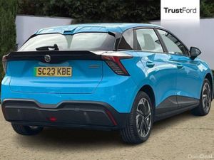 MG MG4 64kWh SE Long Range Hatchback 5dr Electric - Image 4