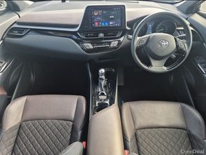 Toyota C-HR ** HIGH SPEC ** LOW KMS ** TRINITY MOT - Image 2