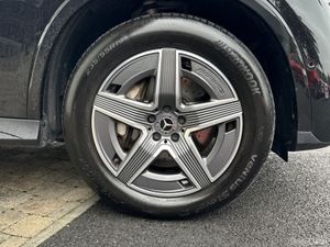 Mercedes-Benz GLC GLC 300e 4MATIC AMG Line - Image 4