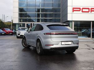 Porsche Cayenne E-Hybrid Coupe - Image 3