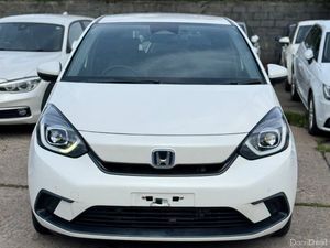 HONDA FIT 1.5L HYBRID AUTOMATIC 2015 52000KM ONLY - Image 2