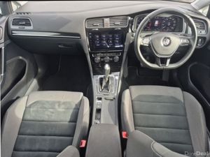Volkswagen Golf ** HIGHLINE ** HUGE SPEC ** STUNNI - Image 2