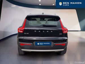 2018 Volvo XC40 Momentum D3 – 6-Speed Manual - Image 4