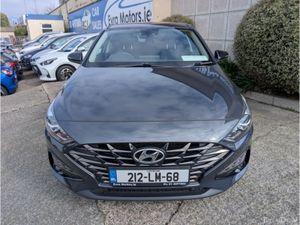 Hyundai i30 DELUXE 1.6 DIESEL //REVERSE CAMERA//CR - Image 2