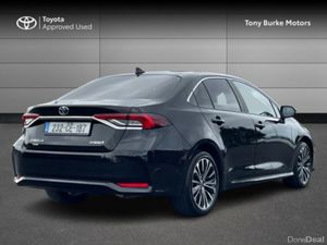 Toyota Corolla Saloon - LUNASPORT Edition - 1.8 Hy - Image 2