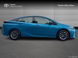 Toyota Prius PRIUS PHEV BUSINESS EDITION - Image 3