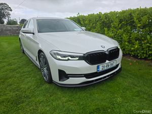 BMW 530E X Drive Nice Colour white pearl - Image 3
