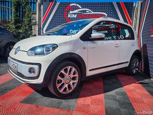 2015 Volkswagen up! Cross - Image 4