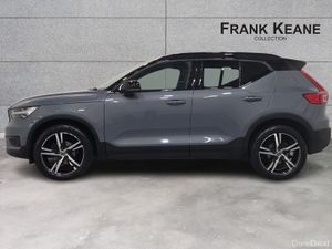 Volvo XC40 D3 DIESEL (150hp) R-Design Pro Auto - Image 4