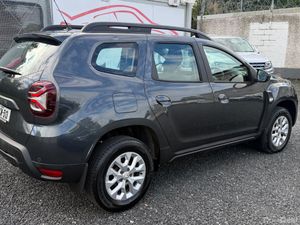 2021 Dacia Duster Comfort DCi - Image 3